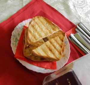 gemüsesuppe-brot dazu