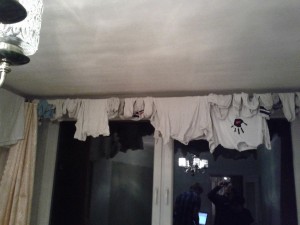 13_hanging_clothes